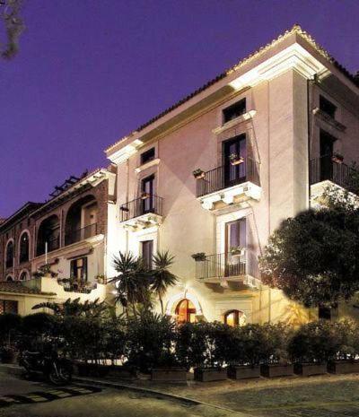 Palazzo Krataiis Hotel 4*