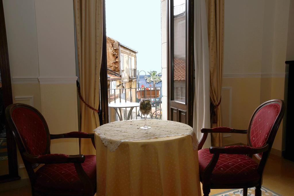 Palazzo Krataiis Hotel