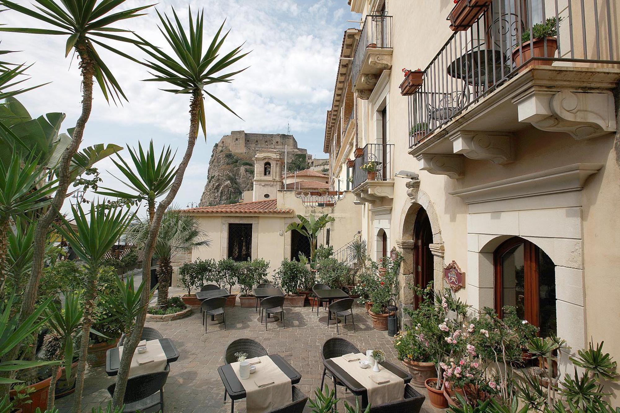Hotel Palazzo Krataiis 4*